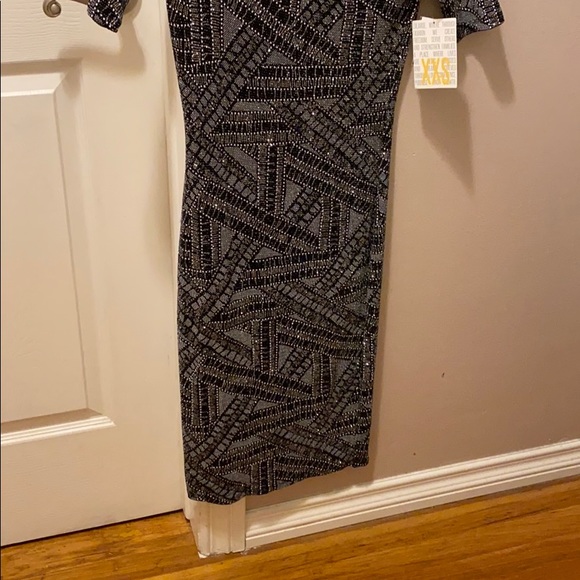 Lularoe Elegance Collection Julia - Picture 4 of 4